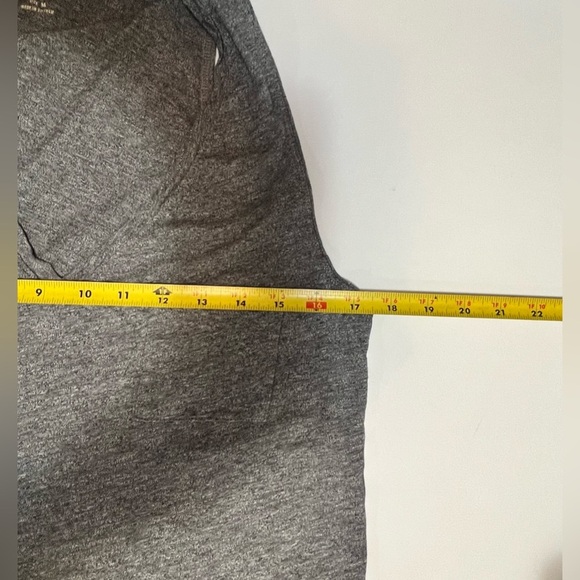 Madewell tank top - Picture 5 of 6